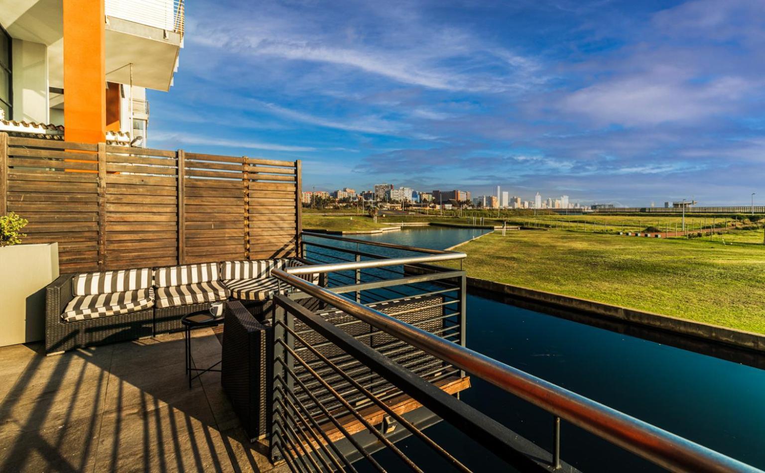 Stunning In Quayside 103 * Durban